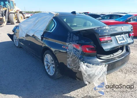 2021 BMW 5 Series 530I xDrive z USA, uszkodzony, nr VIN WBA13BJ08MWX01861